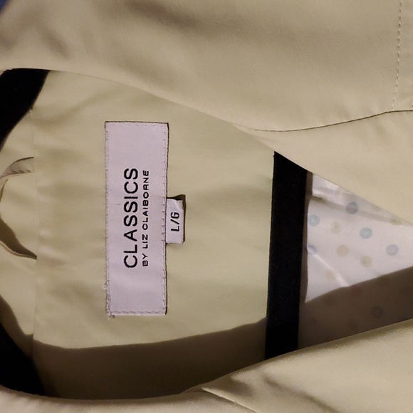 Liz Claiborne sizs Large light green trench coat - Picture 2 of 3